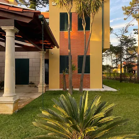 A Beira Lago - Casa De Ferias Holiday home *